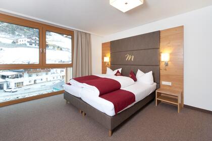 Zimmer mit Bergblick Tirol