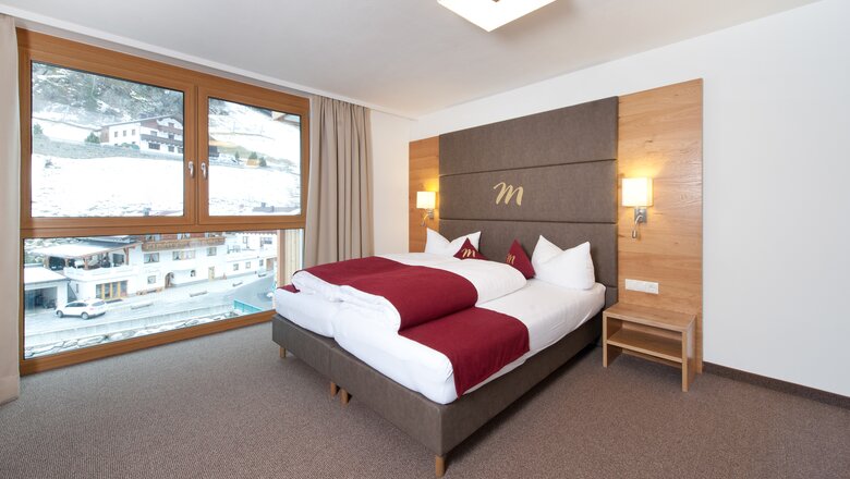 Zimmer mit Bergblick Tirol